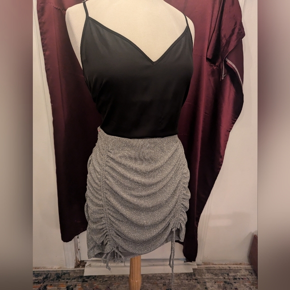 Adorable side ruched glitter mini - Picture 2 of 3